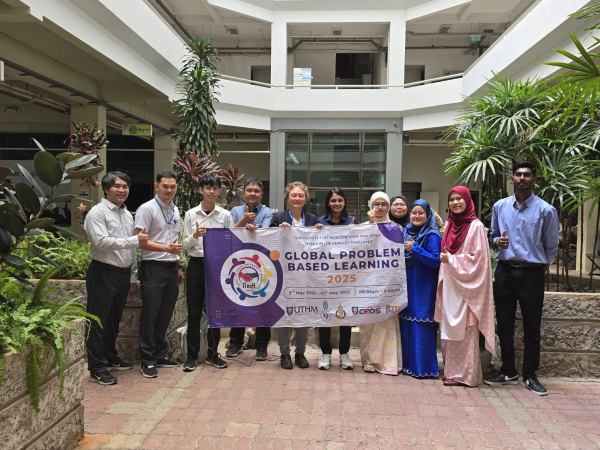 Dr. Shelena Soosay Nathan จาก UTHM ประเทศมาเลเซีย นำคณะนักศึกษาเยี่ยมชมสาขาวิชาวิศวกรรมคอมพิวเตอร์และประชุมหารือความร่วมมือ